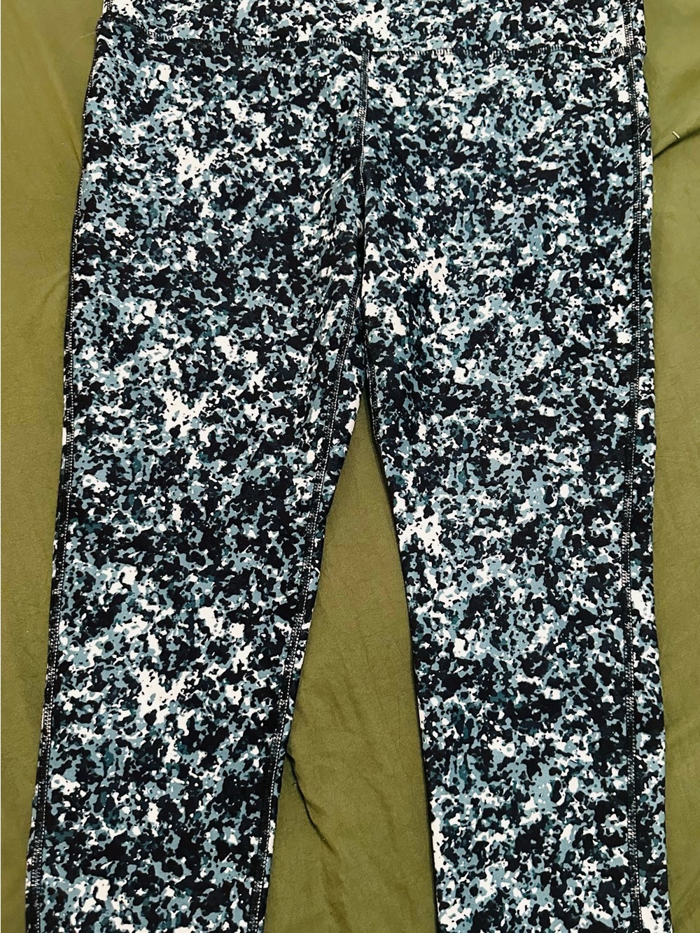 Marika Black, White & Teal Speckled Leggings